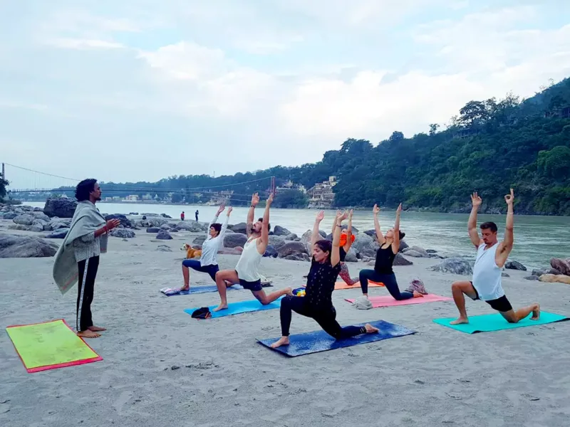 Udana Yoga Teacher Training 200hrs【28April- 24May 2024】batch20